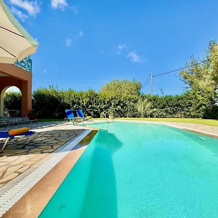 Вилла Simeoni With Private Pool By Dadovillas *