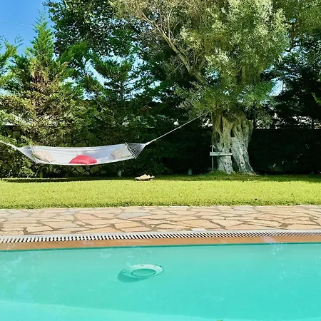 Вилла Simeoni With Private Pool By Dadovillas *