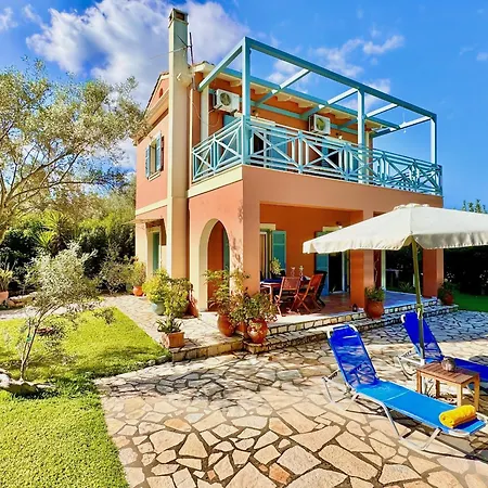 Simeoni With Private Pool By Dadovillas Villa