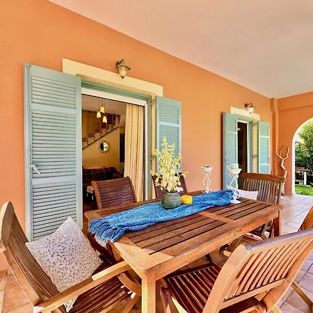 Simeoni With Private Pool By Dadovillas ヴィラ Lefkáda